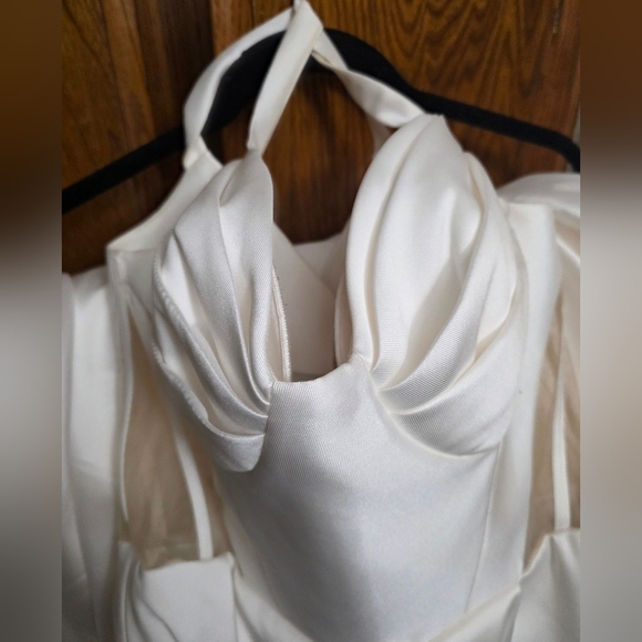 NWT LOVE by Enzoani "Beverly" Wedding Dress Size 10 - Picture 10 of 10